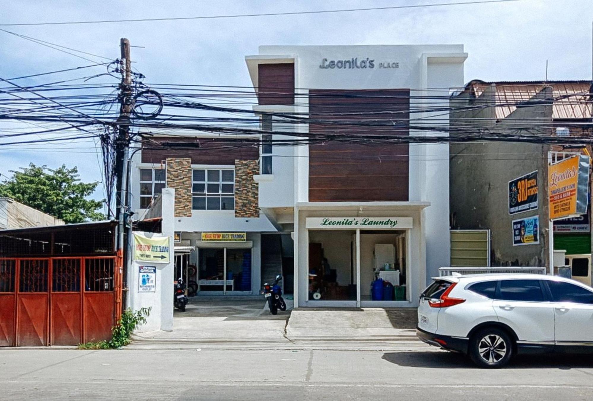 Leonila'S Travellers Inn Iloilo City Dış mekan fotoğraf